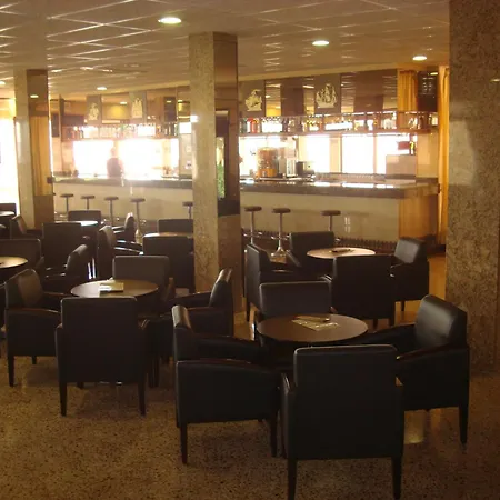Hotel Univers Roses
