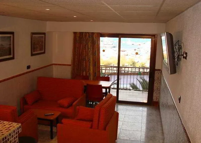 Hotel Univers 3*