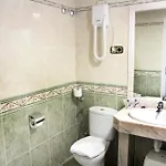 Univers Hotel 3*