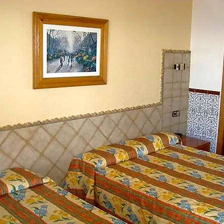 Univers Hotel Roses