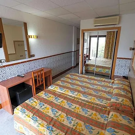 Hotel Univers 3*