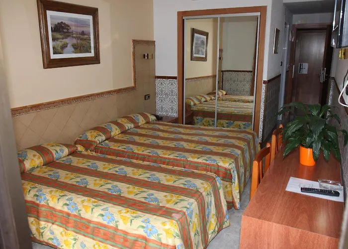 Hotel Univers 3*