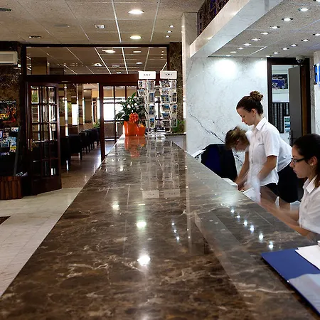 Univers Hotel Roses