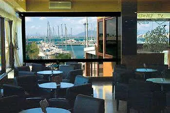 Univers Hotel 3*